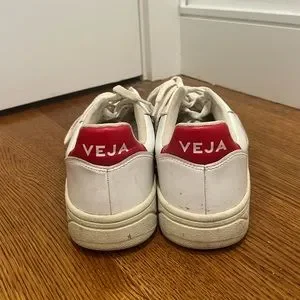 Vejas V-10 Low Top Sneakers White w/ Navy Blue and Red accents